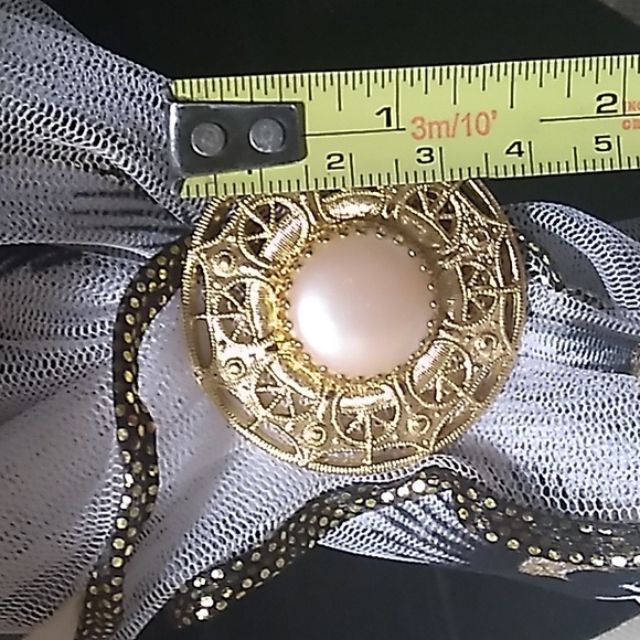 Beautiful Scarf Clip - Picture 3 of 5